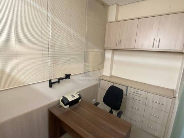 Sala para Venda em Jacareí - 4