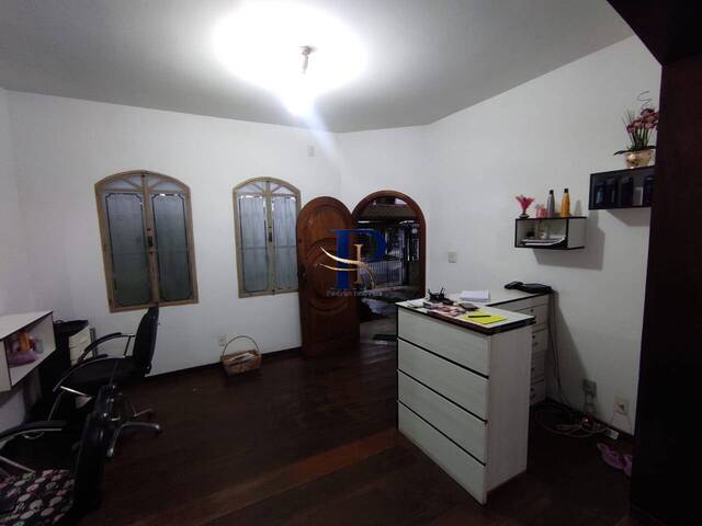 Sobrado para Venda em São José dos Campos - 4