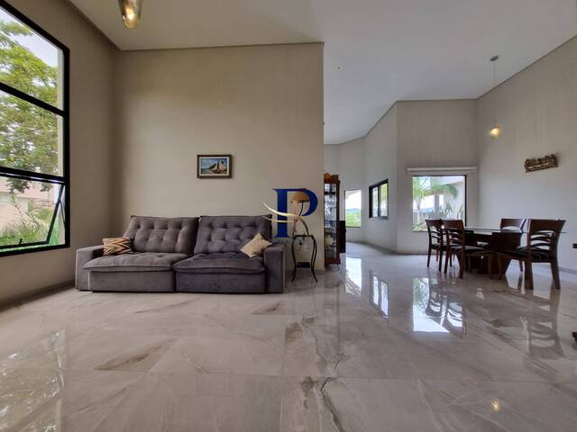 Casa para Venda em São José dos Campos - 5