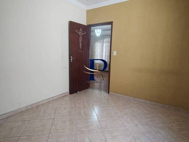 Casa para Venda em São José dos Campos - 4