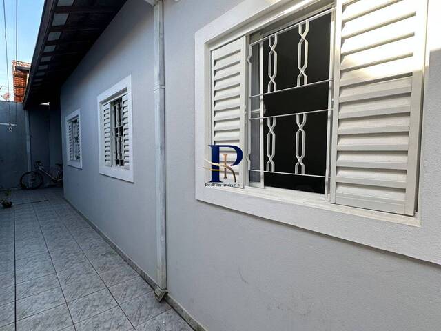 Casa para Venda em São José dos Campos - 4