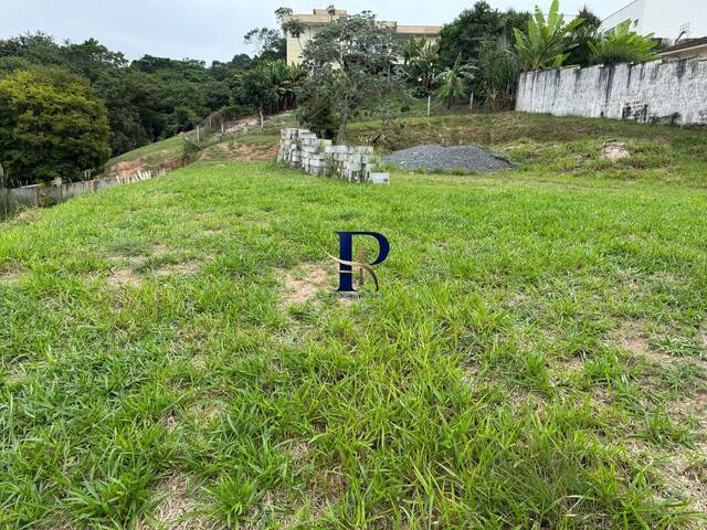 #176 - Área para Venda em Jacareí - SP - 1